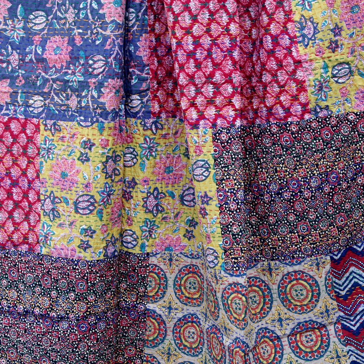 Multicolor Patchwork Print Indian Cotton Queen Kantha Quilt – Bild 5